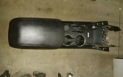 2016-2019 Ford Explorer Front Floor Console Limited 4X4 Black Oem used OEM center console