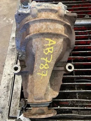 2004-2013 Toyota Highlander Rear Axle Differential Carrier Assembly 2.928 Ratio Used OEM differential carrier used OEM differential carrier