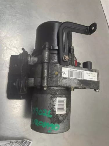 2011-2013 Dodge Durango Grand Cherokee 3.6L Power Steering Pump Assembly OEM used OEM power steering pump
