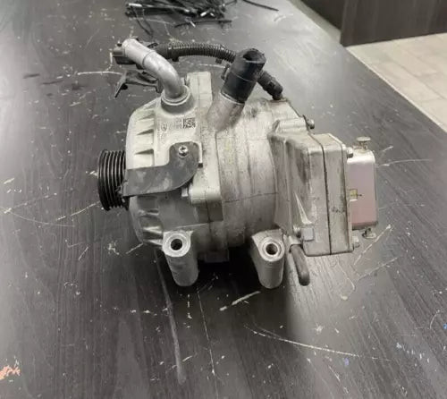 2011-2015 Hyundai Sonata 2.4L Hybrid Alternator Generator ID 373902G900 OEM used OEM alternator