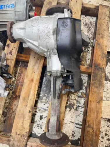 1999-2004 Ford F150 Pickup Front Axle Differential Carrier Ratio 3.73 OEM used OEM differential carrier