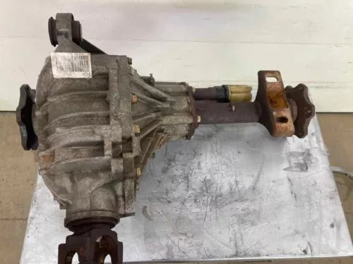 1999-2010 Chevrolet Silverado 2500 Front Axle Differential Carrier 3.73 Ratio OEM Used used OEM differential carrier