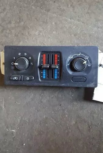2003-2004 Chevy Silverado 1500 Avalanche AC Heater Temp Control CJ3 Rr Def Oem used OEM auto part