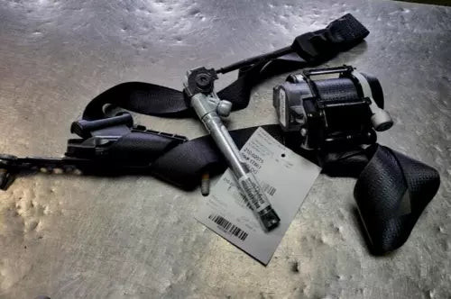 2013-2015 Dodge Dart Right Front Passenger Seat Belt Retractor Blk RH Oem used OEM seat belt assembly