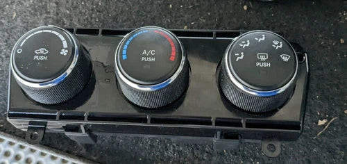 2014-2018 Jeep wrangler A/C Heater Temperature Climate Control Manual Oem used OEM A/C climate control module