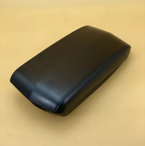 2008-2013 Cadillac CTS Center Console Lid Armrest Storage Box Black OEM used OEM center console