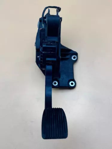 Ford F-150 F150 Gas Fuel Throttle Accelerator Pedal 2009-2014 OEM used OEM auto part