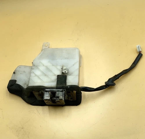 TOYOTA 4RUNNER REAR LIFT GATE HATCH TRUNK LATCH RELEASE LOCK ACTUATOR 03-09 OEM used OEM deck lid or liftgate latch