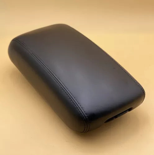 11-20 Jeep Grand Cherokee Durango Center Console Lid Arm Rest BLACK LEATHER used OEM center console