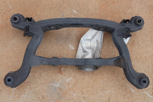 2014-2019 MERCEDES CLA CLASS CLA45 AMG W117 REAR CROSSMEMBER SUBFRAME OEM used OEM rear subframe and crossmember