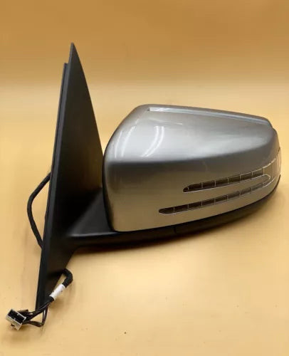 Mercedes C300 C350 W204 Right Side Mirror Manual Folding Gray 2010-2011 used OEM door mirror