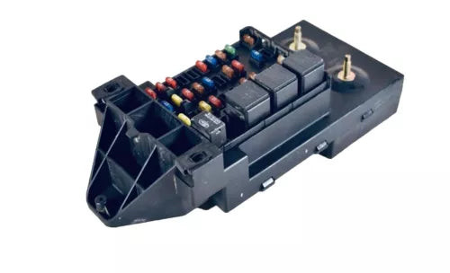 FORD F-250 F350 SUPER DUTY S-DUTY FUSE BOX RELAY JUNCTION 2001 1C7T-14A067-AA used OEM fuse box or power module