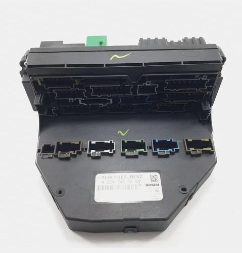 Mercedes W204 -Class Front SAM Relay Fuse Box 2007-2014 A2045450269 OEM used OEM fuse box or power module