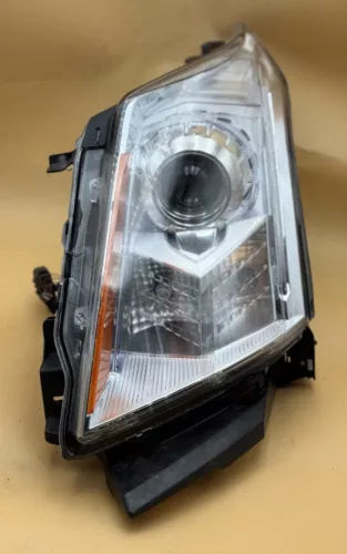 CADILLAC SRX LH LEFT DRIVER SIDE HID XENON HEADLIGHT 2010-2016 OEM used OEM headlight