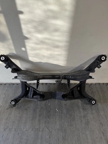 2018 HONDA ACCORD REAR SUSPENSION CROSSMEMBER SUBFRAME K FRAME CRADLE OEM used OEM rear subframe and crossmember