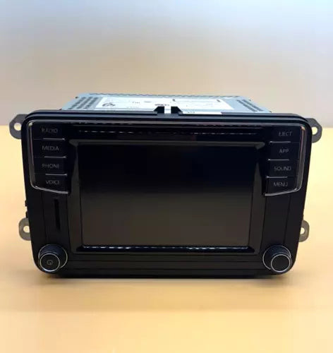 VW Jetta Passat AM FM Radio CD Display Player 2016 2018 OEM used OEM radio receiver