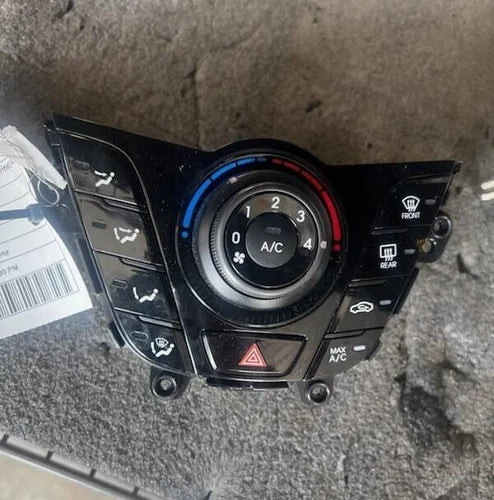 2012-2017 Hyundai Veloster Oem A/C Heater Climate Manual Temperature Control used OEM A/C climate control module