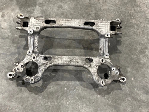 CHEVROLET CORVETTE REAR SUBFRAME SUSPENSION CROSSMEMBER CRADLE C7 2019 Stingray used OEM rear subframe and crossmember
