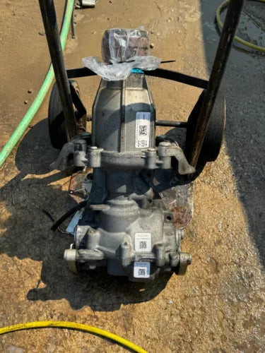 2015-2018 Ford Edge 2.0L,2.7L Turbo Rear Axle Differential Carrier Assembly Used OEM used OEM differential carrier