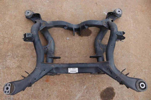 2007-2015 AUDI Q7 3.0L REAR SUSPENSION CROSSMEMBER SUBFRAME CRADLE OEM used OEM rear subframe and crossmember