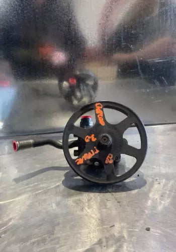 2001-2004 Ford Escape Power Steering Pump 6 cylinder OEM used OEM power steering pump