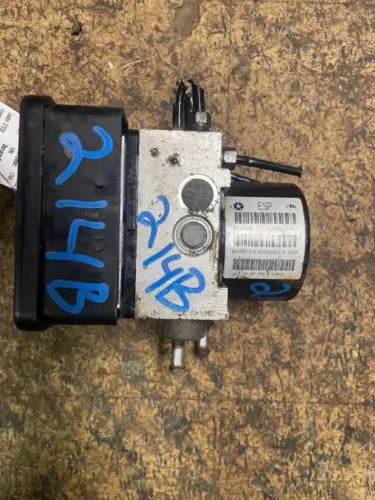 2009-2010 Dodge Caravan Chrysler Town & Country Anti-Lock Brake Pump Assembly used OEM ABS pump and module