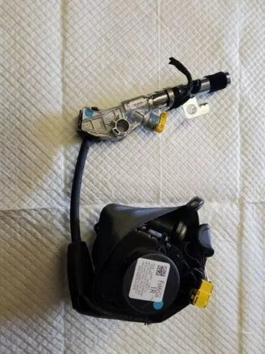 2015-2017 Ford Mustang Coupe Right Passenger Seat Belt Retractor Assembly Black used OEM seat belt assembly