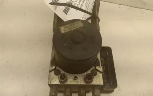 2010 Dodge Challenger (Chrysler) ABS Anti-Lock Brake Module Pump Assy AT Used used OEM ABS pump and module