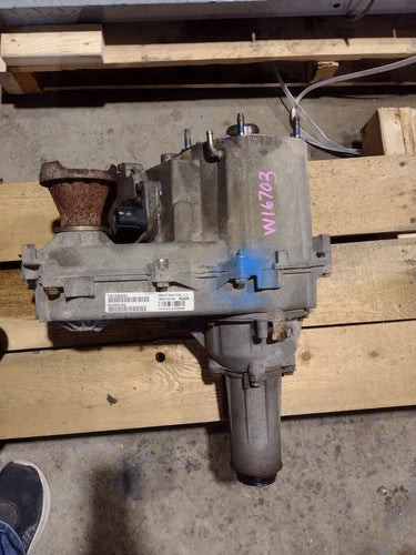 2001-2004 Dodge Dakota Durango Transfer Case Assembly NV233 Used used OEM transfer case