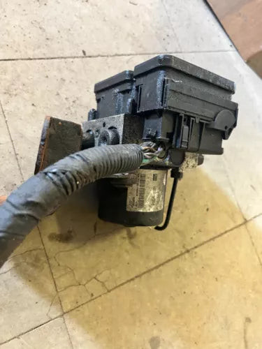 2010 Ford Expedition ABS Anti-Lock Brake Pump Assembly W/Roll Stability Control used OEM ABS pump and module