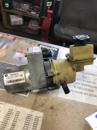 2011-2015 Dodge Charger Chrysler 300 3.6L,5.7L Power Steering Pump OEM used OEM power steering pump