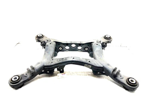 2013 - 2019 MERCEDES GL450 REAR SUBFRAME OEM used OEM rear subframe and crossmember