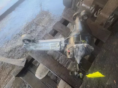 2006-2010 Jeep Commander Cherokee Differential Carrier Front Assembly 3.73 Ratio Used OEM differential carrier used OEM differential carrier