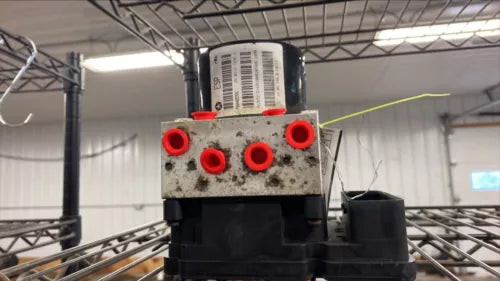 2010 Jeep Wrangler ABS Anti-lock Brake Module ABS Pump Assembly 3.8L OEM used OEM ABS pump and module