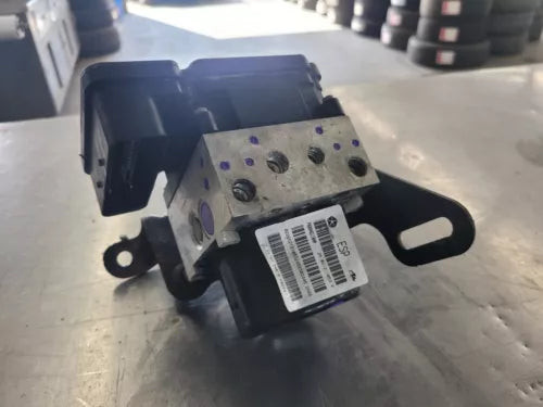 2009-2010 Jeep Grand Cherokee ABS Anti Lock Brake Pump Assembly Used used OEM ABS pump and module