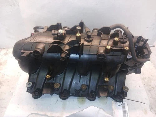 2004-2007 Chevy Van Express Savana 1500 2500 3500 Intake Manifold 5.3L OEM used OEM intake manifold