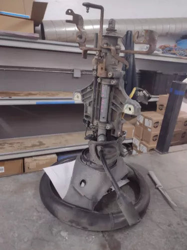 2002-2007 F250 Super Duty With Tilt Steering Column With Auto Transmission OEM used OEM steering column