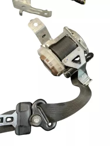 17-22 Ford F-250 F-350 F-450 Crew Cab Front LH Driver Seat Belt Retractor GREY used OEM seat belt assembly
