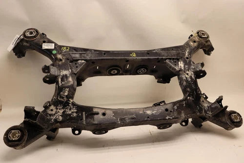 2015-2016 HYUNDAI GENESIS 3.8L SEDAN REAR SUSPENSION CROSSMEMBER SUBFRAME OEM used OEM rear subframe and crossmember