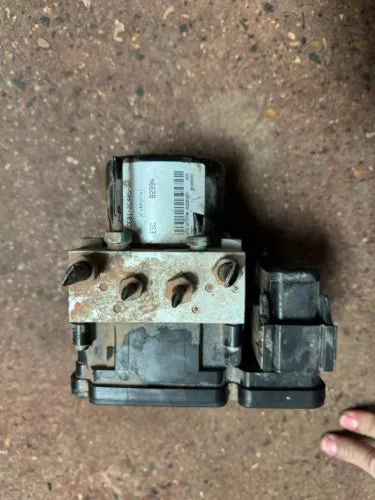 2012 2013 Ford Fiesta ABS Anti-Lock Brake Pump Assembly ID CE81-2C405-AA to AD used OEM ABS pump and module
