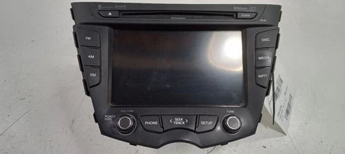 2012-2017 Hyundai Veloster AM-FM CD Radio Receiver & Display Screen w/Satellite used OEM infotainment display