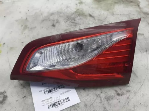 2018-2019 Chevy Equinox Right Passenger Tail Light Assembly W/o LED Lift GateOEM used OEM tail light