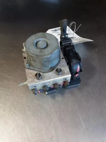 2014-2015 Subaru Forester Anti-Lock Brake Pump Assy 2.5L, AT (CVT) w/o pre cash used OEM ABS pump and module
