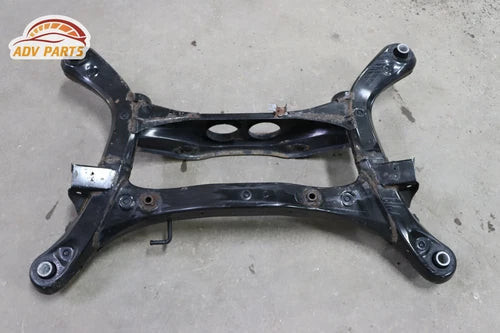 2014-21 TOYOTA HIGHLANDER REAR SUBFRAME SUB FRAME CROSSMEMBER CROSS MEMBER OEM used OEM rear subframe and crossmember