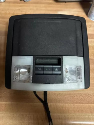 2016-2019 Ford Explorer Front Overhead Roof Lamp Console w/Sunroof Black Oem used OEM auto part