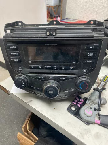 2003-2007 Honda Accord Radio Receiver CD Player W/o Navigation Manual Coupe OEM used OEM radio receiver
