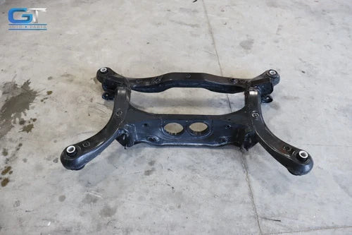2014 - 2023 TOYOTA HIGHLANDER REAR SUBFRAME CROSSMEMBER CROSS MEMBER OEM used OEM rear subframe and crossmember