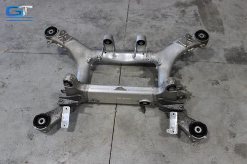 2017 - 2022 BMW M550i 540i 530i G30 REAR SUBFRAME CROSSMEMBER CROSS MEMBER OEM used OEM rear subframe and crossmember
