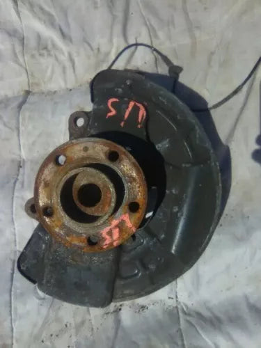 2003-2014 Volvo XC90 Front Left Driver Spindle Knuckle Assembly OEM used OEM steering knuckle
