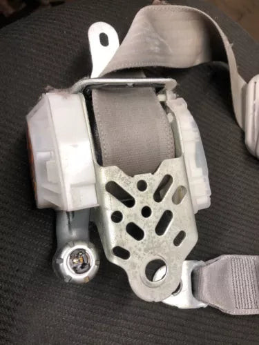 2004-2008 Toyota Corolla Front Rh Passenger Seat Belt Retractor Assembly Gray used OEM seat belt assembly